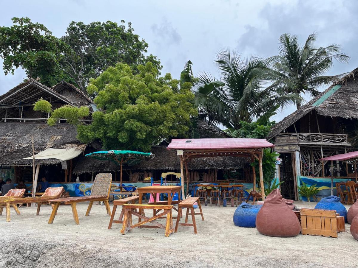 Bamboo Nest Beachfront Puerto Princesa ภายนอก รูปภาพ