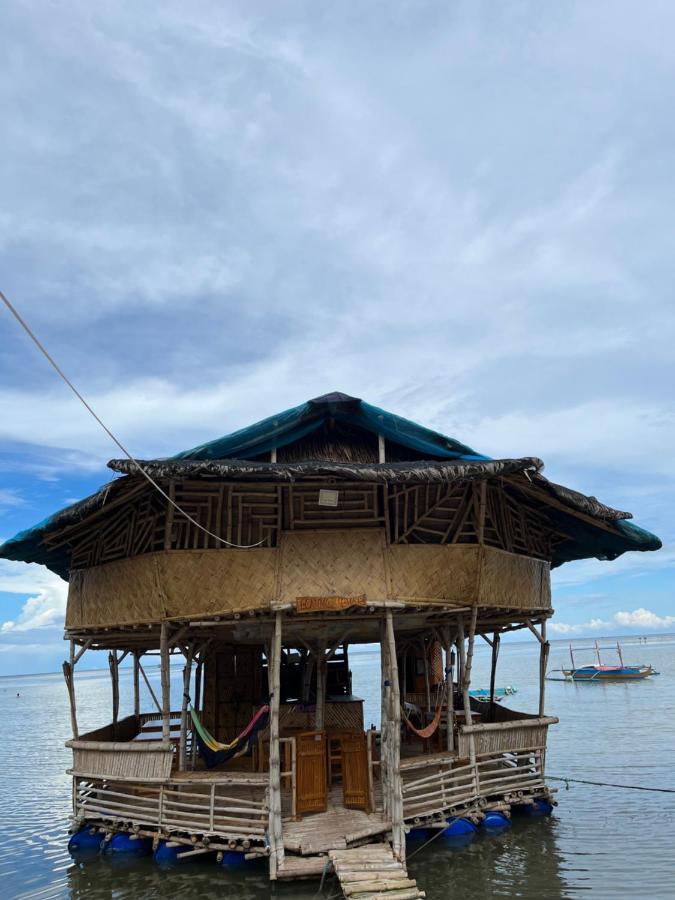 Bamboo Nest Beachfront Puerto Princesa ภายนอก รูปภาพ