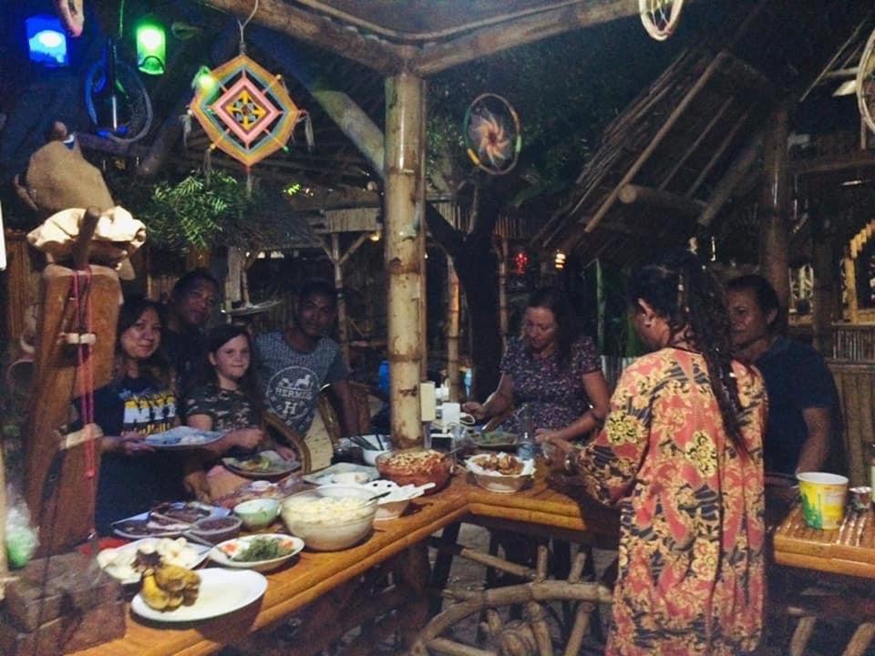 Bamboo Nest Beachfront Puerto Princesa ภายนอก รูปภาพ