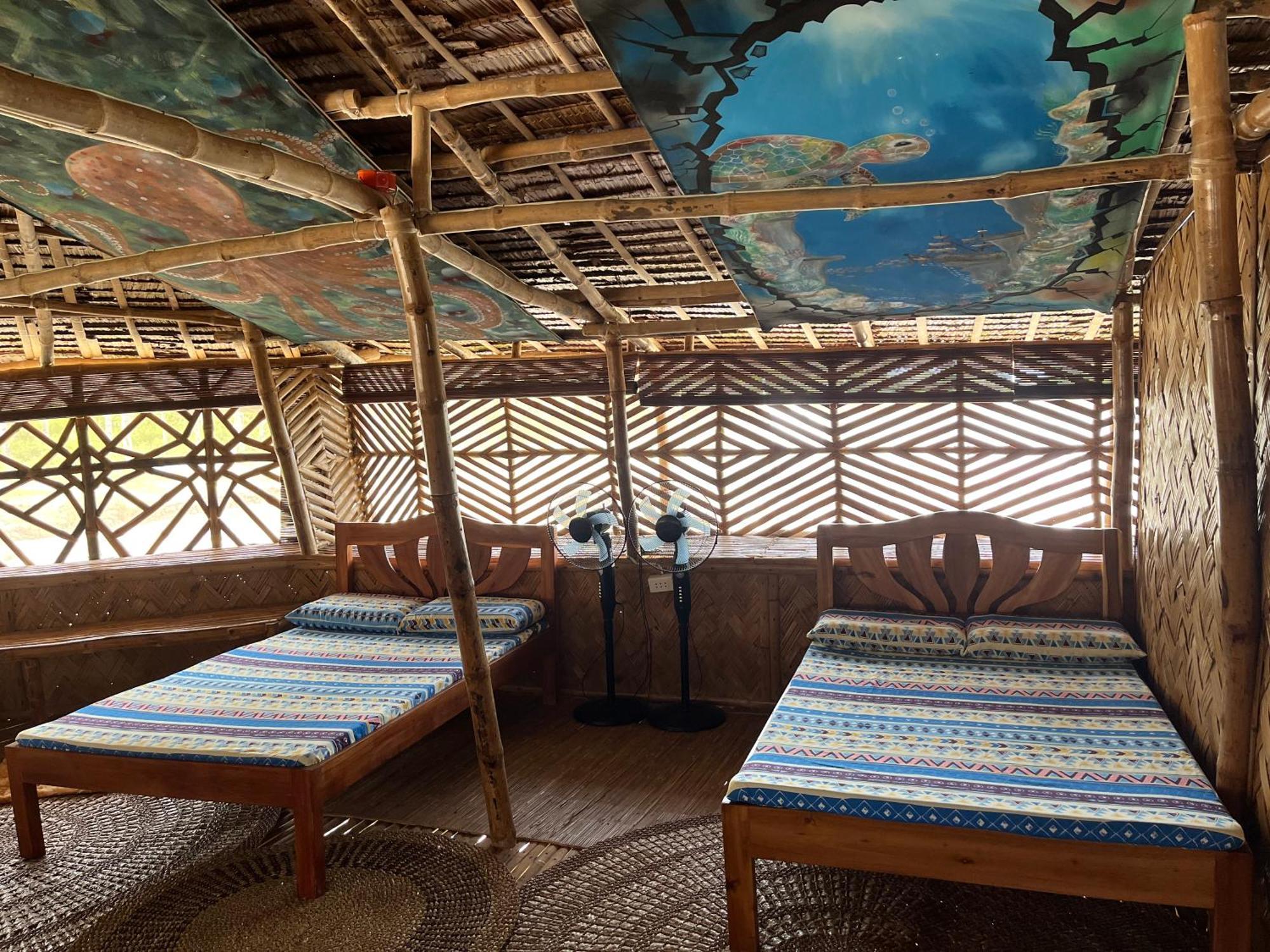 Bamboo Nest Beachfront Puerto Princesa ภายนอก รูปภาพ