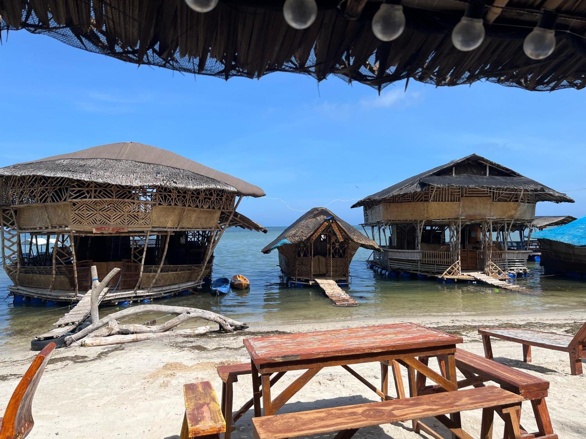Bamboo Nest Beachfront Puerto Princesa ภายนอก รูปภาพ